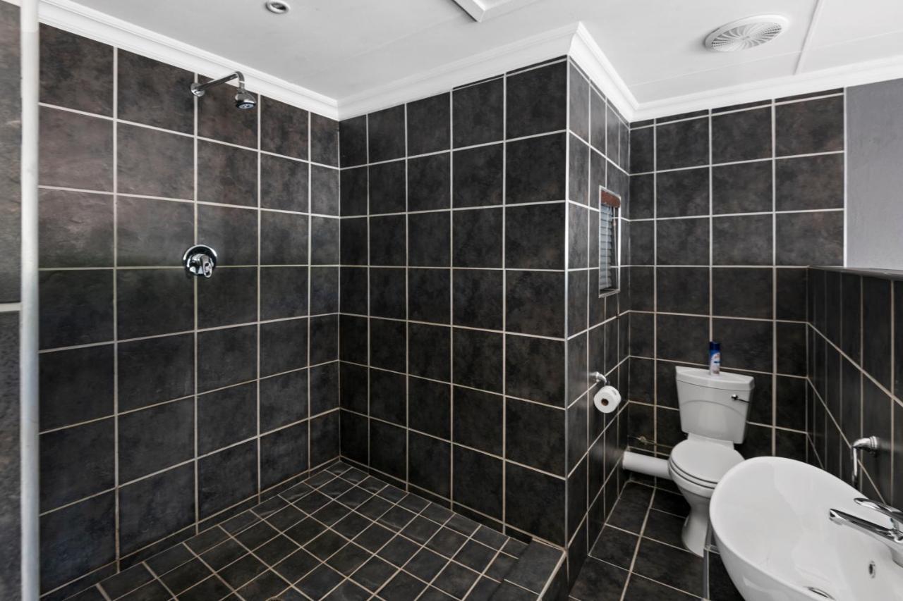 De Akker Guest House Bloemfontein Ngoại thất bức ảnh
