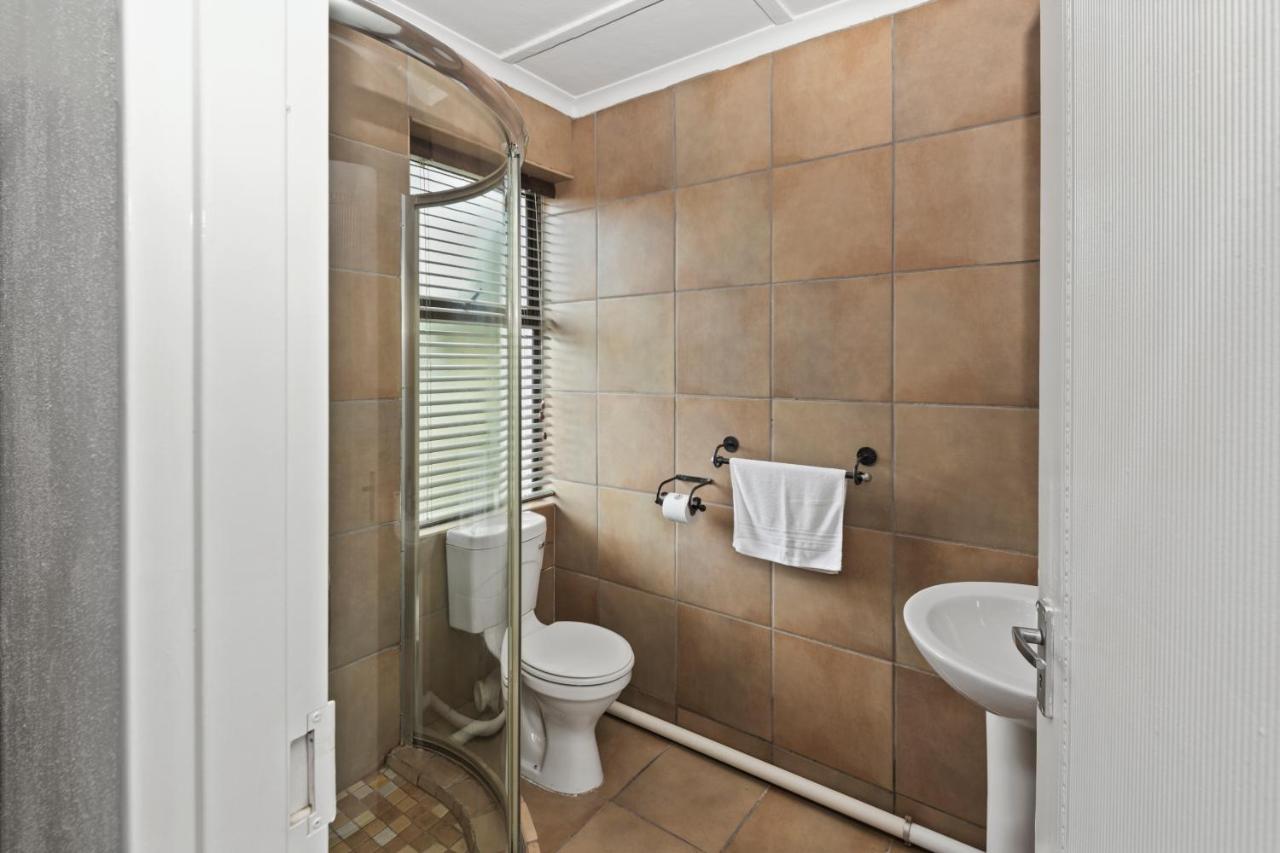 De Akker Guest House Bloemfontein Ngoại thất bức ảnh