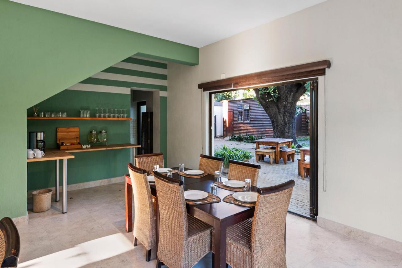 De Akker Guest House Bloemfontein Ngoại thất bức ảnh